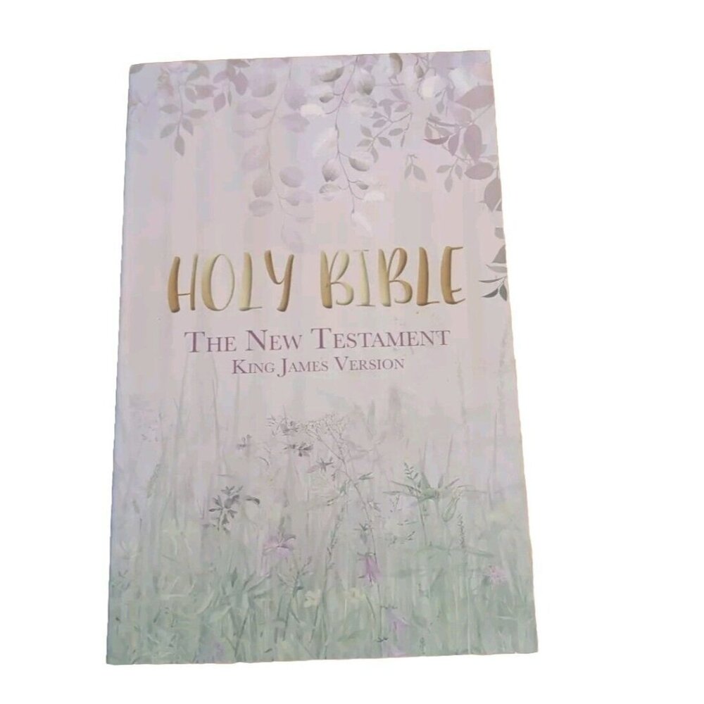 HOLY BIBLE The New Testament KING JAMES VERSION  PAPERBACK Crown Jewlz